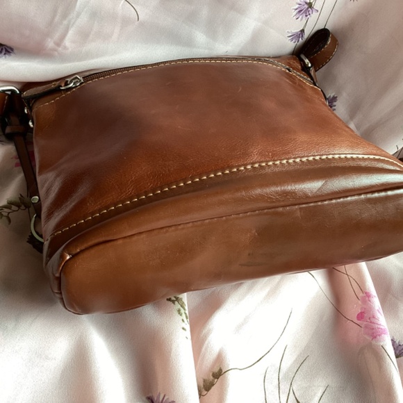 Giani Bernini Leather Crossbody Handbag - Picture 3 of 6